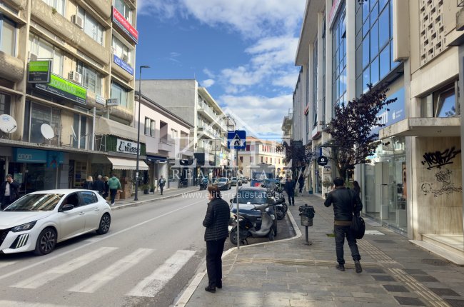 1971830 - Κατάστημα Προς Πώληση, Ιωάννινα, 53 τ.μ., €105.000